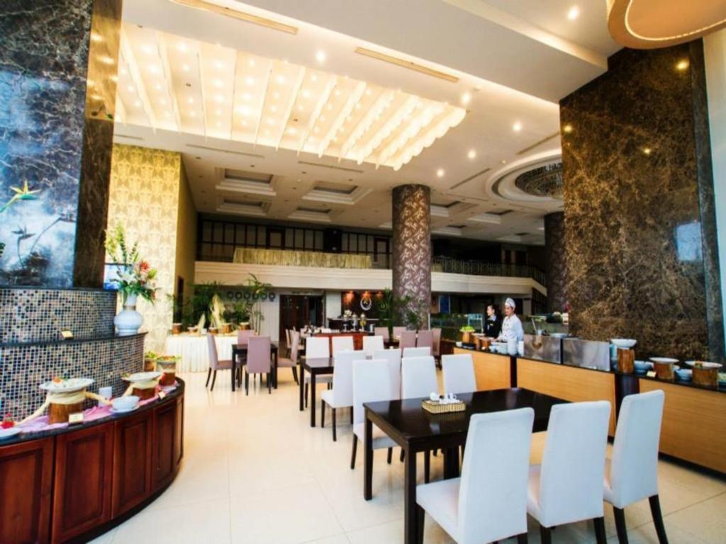 Kaya Hotel Туй Хоа Екстериор снимка