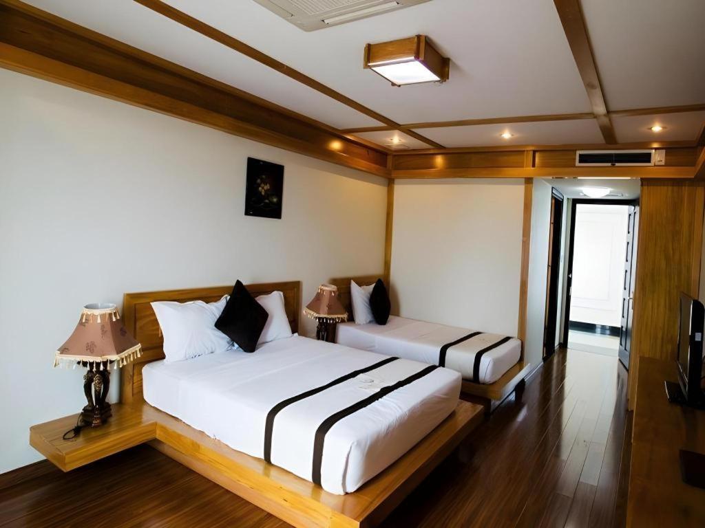 Kaya Hotel Туй Хоа Екстериор снимка